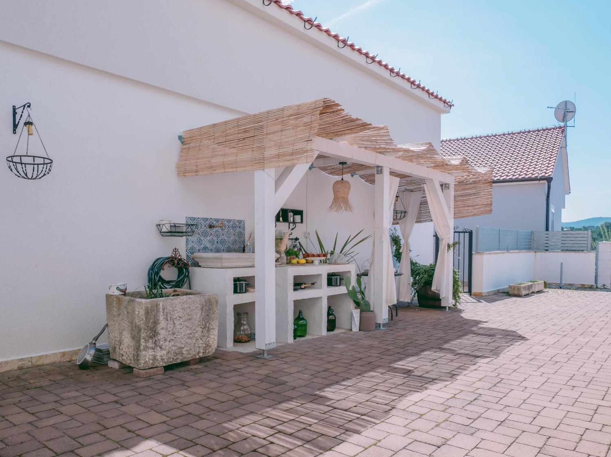 The Residence Bilice Exterior photo